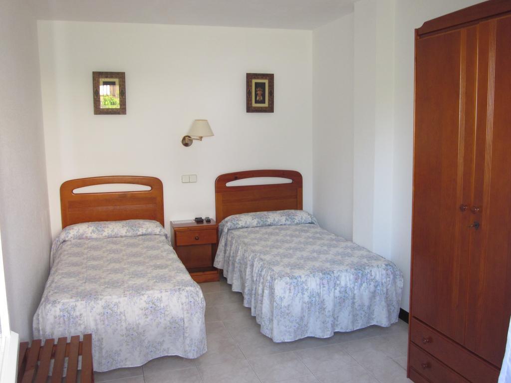 Habitaciones Lopez Azcona Noja Værelse billede