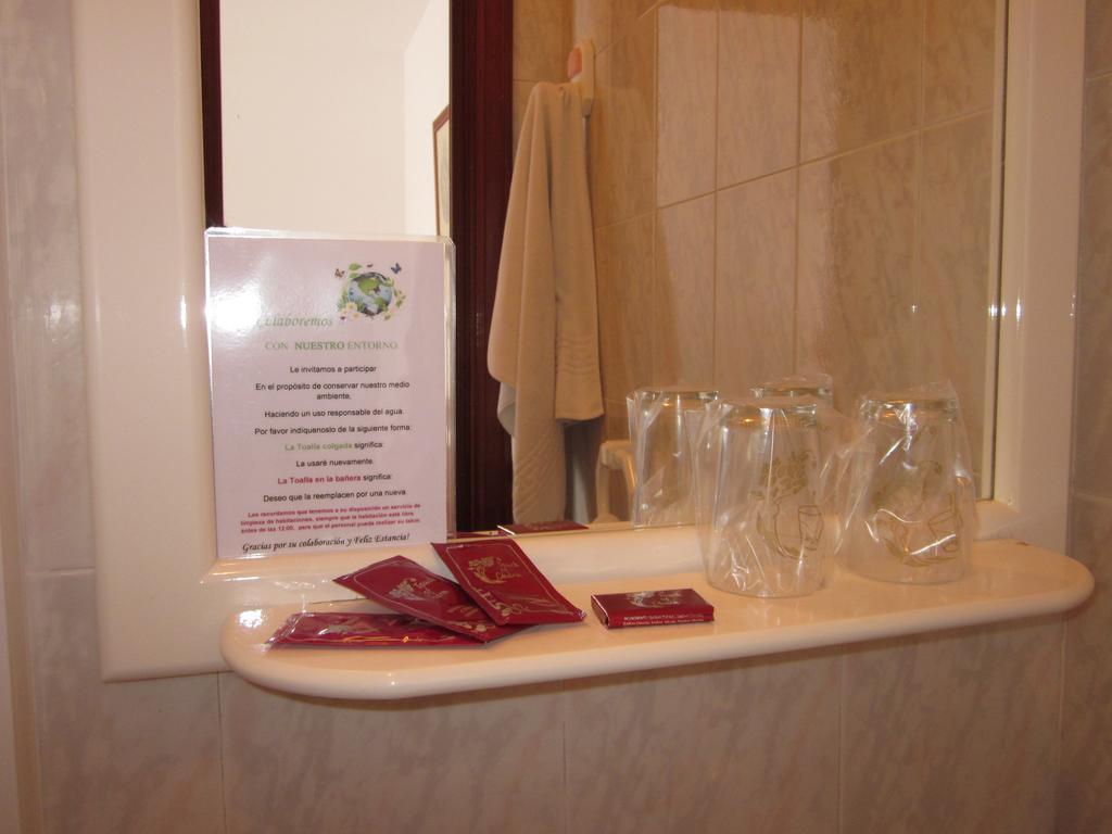 Habitaciones Lopez Azcona Noja Værelse billede
