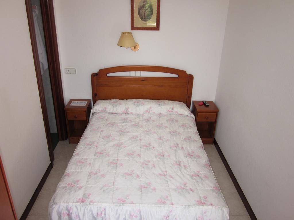Habitaciones Lopez Azcona Noja Værelse billede