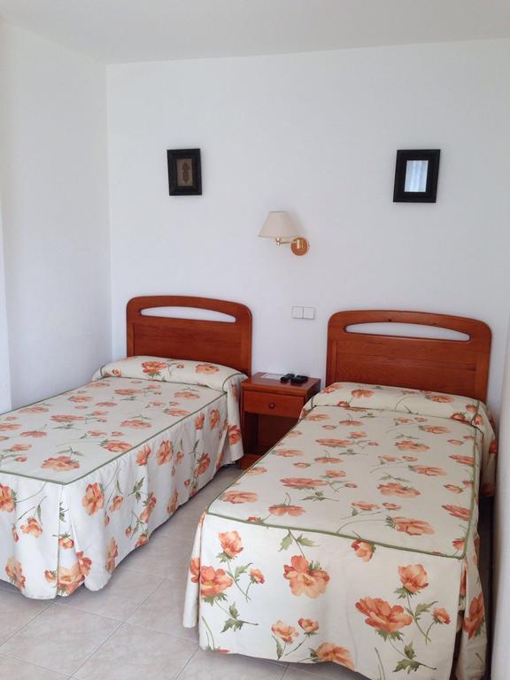 Habitaciones Lopez Azcona Noja Eksteriør billede