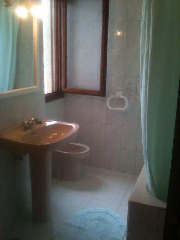 Habitaciones Lopez Azcona Noja Eksteriør billede